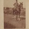 Vater Rudolf Theodor Schorstein am Pferd in Uniform (Bildquelle: Edna Harel)